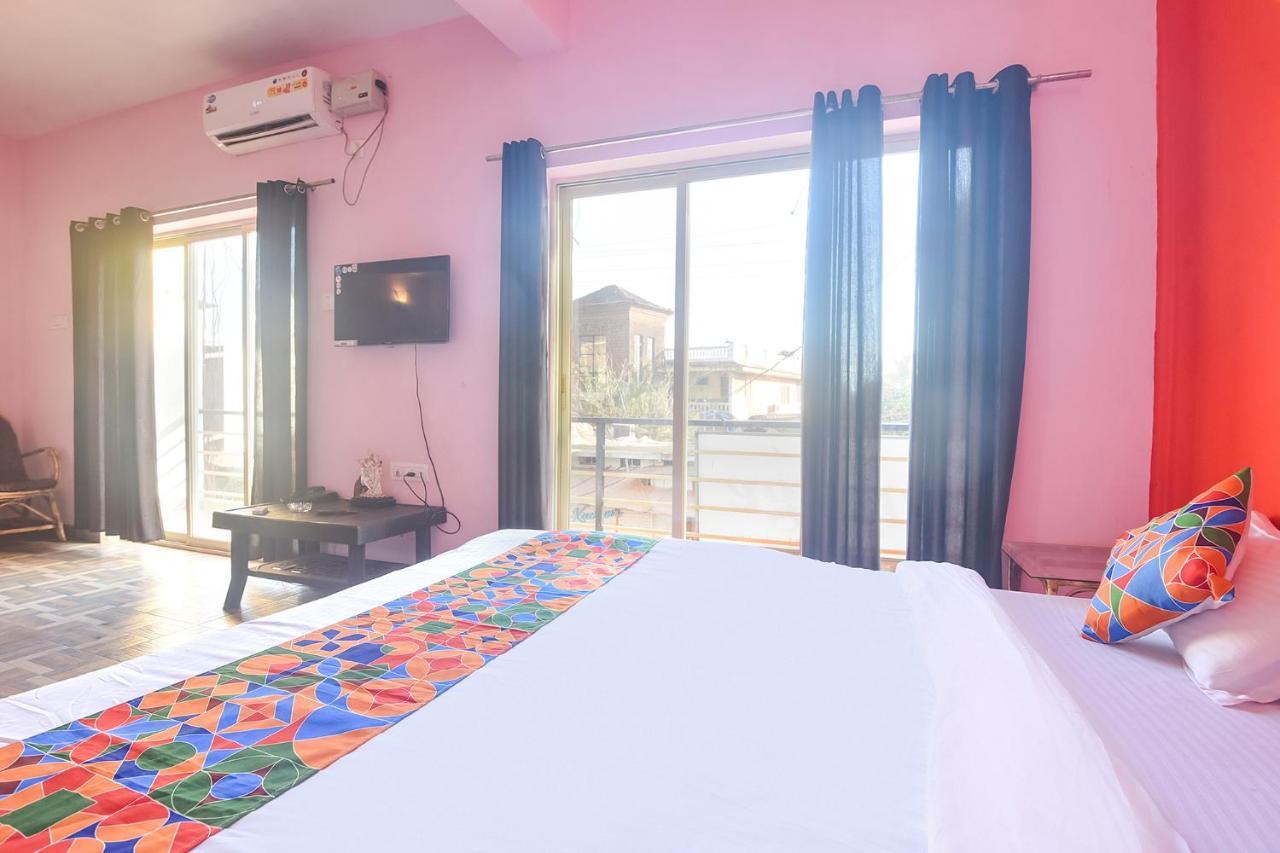 Fabexpress The Voyage Hotel Морджим Екстериор снимка