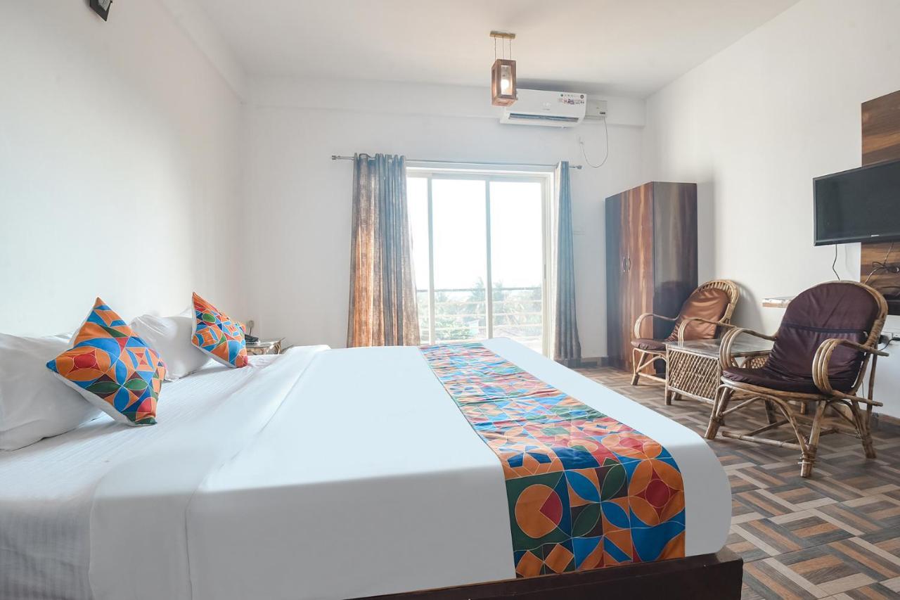 Fabexpress The Voyage Hotel Морджим Екстериор снимка