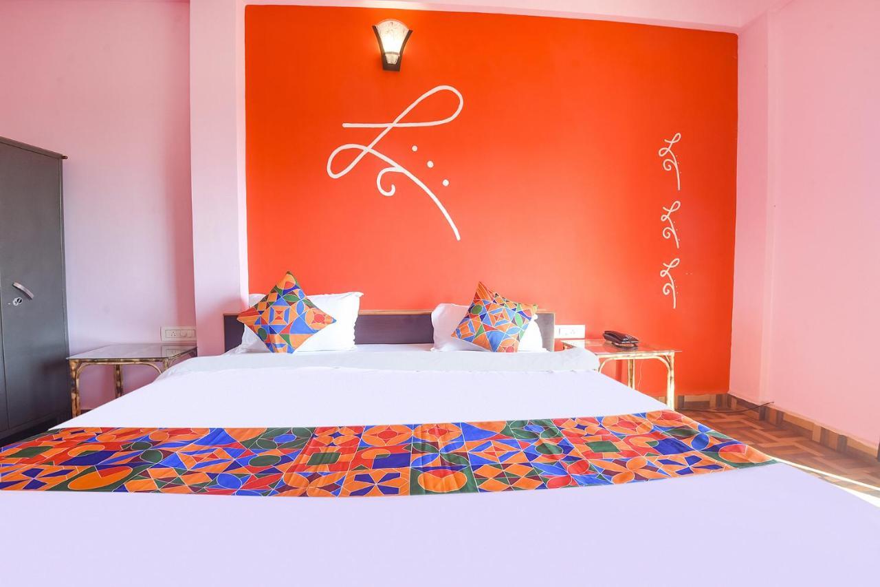 Fabexpress The Voyage Hotel Морджим Екстериор снимка